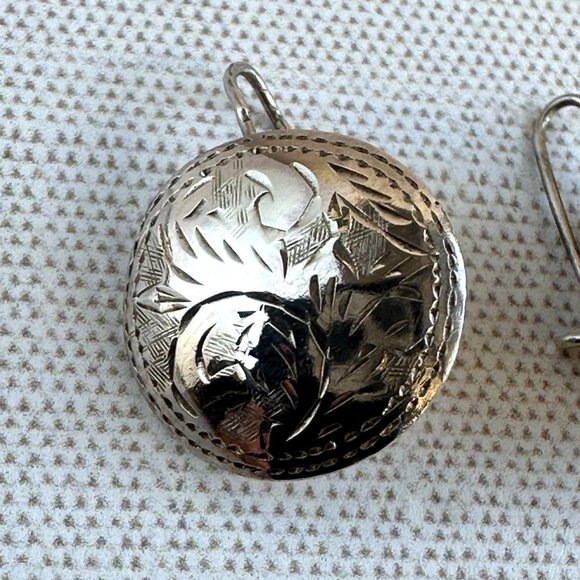Sterling Silver Engraved Disc Earrings With Leaf Design 1" Drop Pierced Ears - Picture 4 of 9